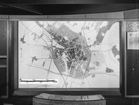 87730 Afbeelding van een plattegrond van de stad Utrecht, naar het 'Basisplan voor de Binnenstad' volgens het Tweede ...